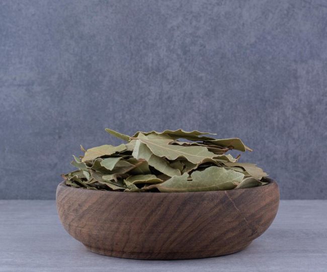 Bay Leaves Benefits कब्ज और एसिडिटी की छुट्टी कर देगा तेजपत्ता! जानिए